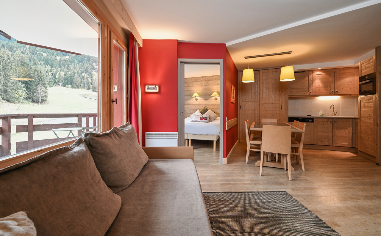 A picture containing indoor, floor,
                            room, ceiling Description automatically
                            generated